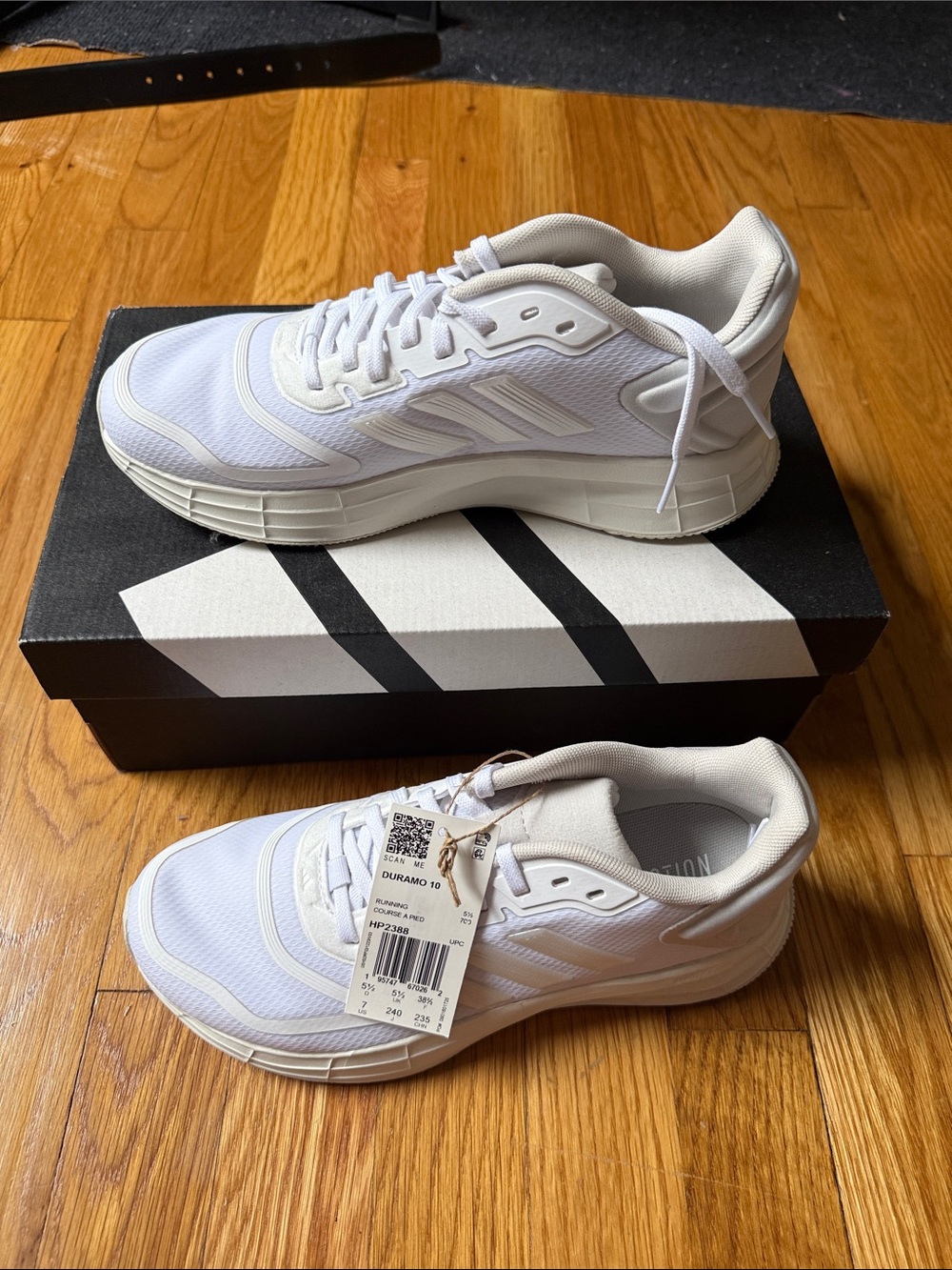 NWT adidas White Mesh Athletic Sneakers
